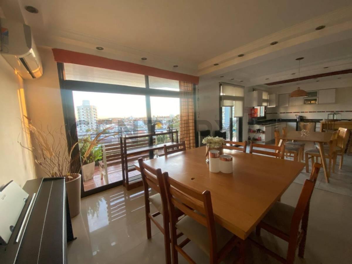 Foto de VENTA DEPARTAMENTO | 3 Dormitorios | Terraza propia + Cochera |Calle 25, imagen 3