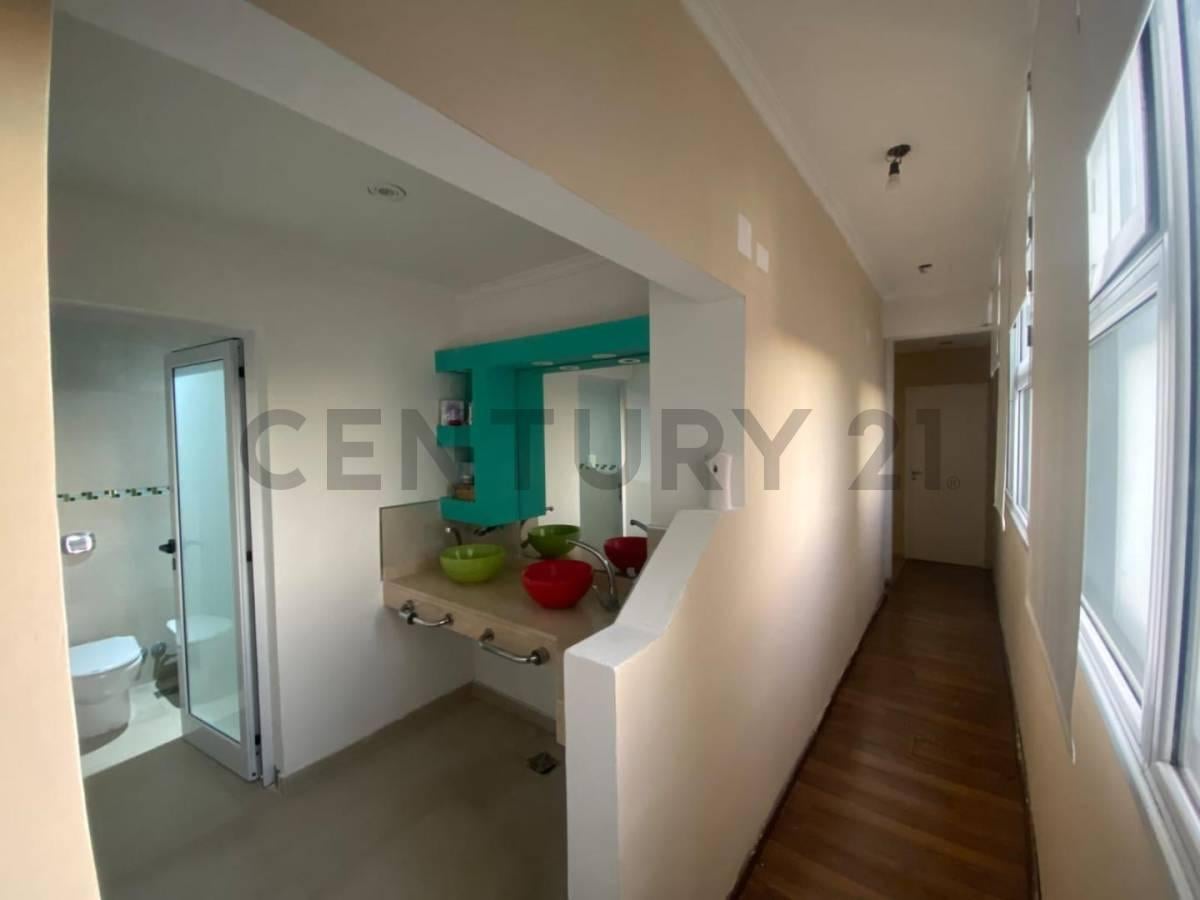 Foto de VENTA DEPARTAMENTO | 3 Dormitorios | Terraza propia + Cochera |Calle 25, imagen 4