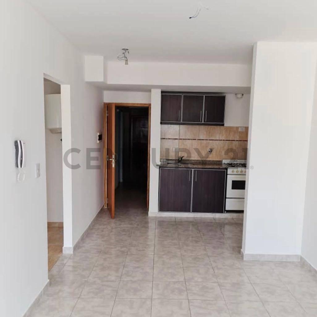 Foto de DEPARTAMENTO EN VENTA EN LA PLATA 1 DORMITORIO, imagen 3