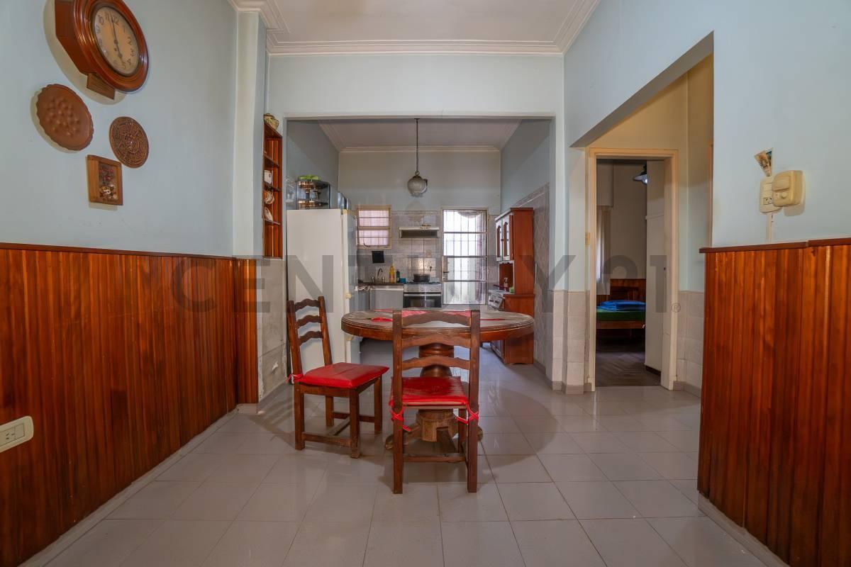 Foto de PH EN VENTA EN LA PLATA TIPO CASA AL FRENTE 2 DORMITORIOS Y COCHERA, imagen 5