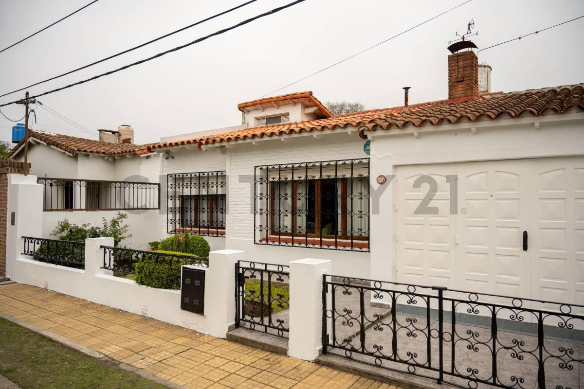 Foto de CALLE 500 ENTRE 9 Y 10 | CASA EN VENTA EN VILLA CASTELLS DE 3, imagen 3
