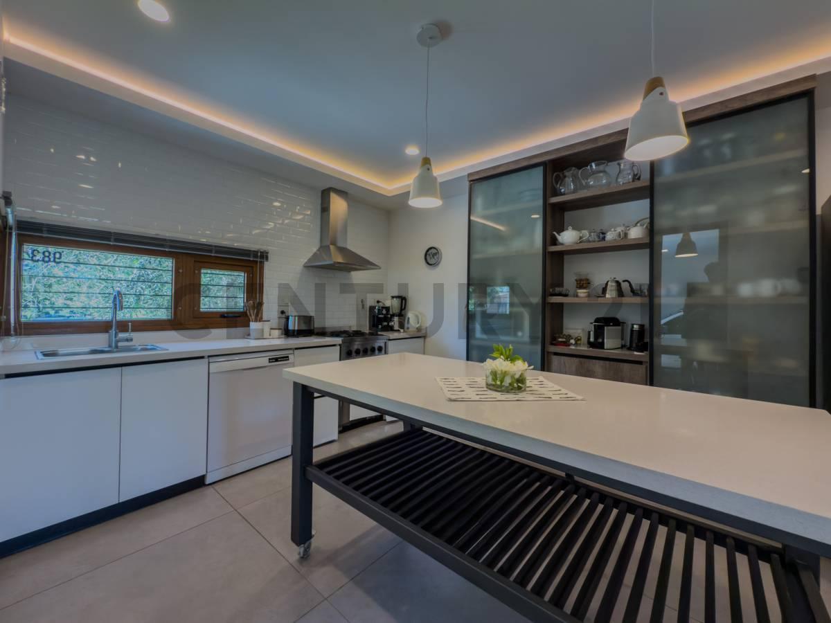 Foto de Casas de Categoria en Venta en Ringuelet, imagen 5