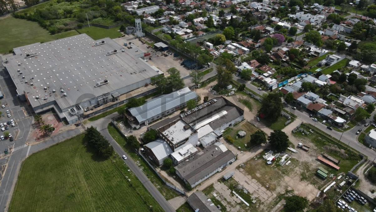Foto de Lote en venta en Gonnet, entre caminos, 2 hectáreas, imagen 2