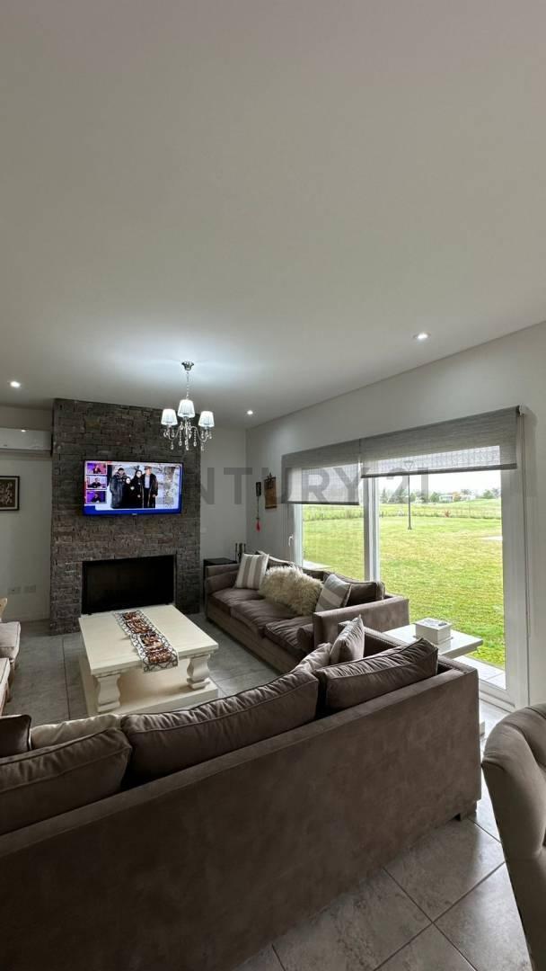 Foto de Casas en venta en Haras del Sur III, imagen 3