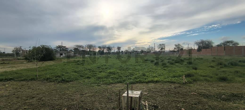 Foto de LOTE EN VENTA EN LA PLATA BARRIO LA ERNESTINA, LOS HORNOS., imagen 1