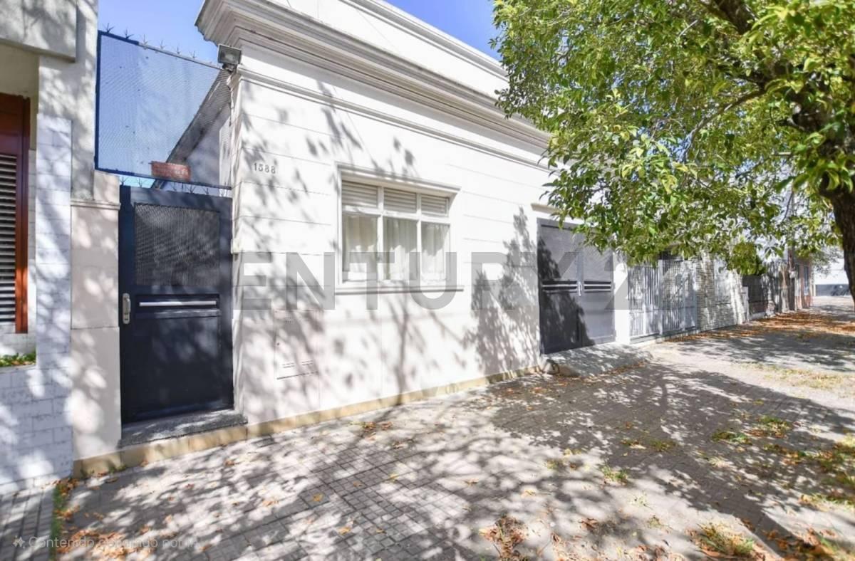 Foto de Casa en Venta de 3 Dormitorios La Plata, imagen 1