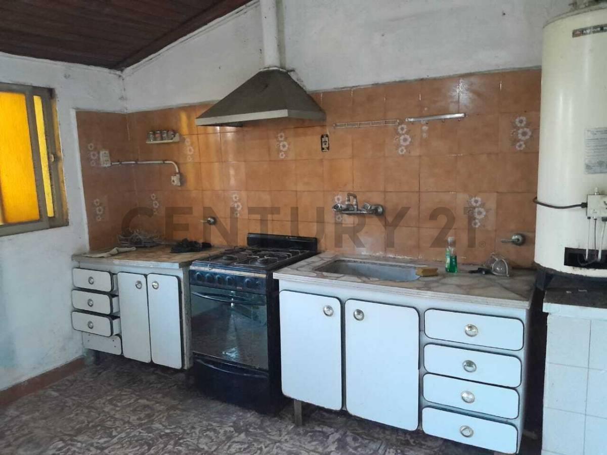 Foto de CASA EN VENTA EN LA PLATA, imagen 3