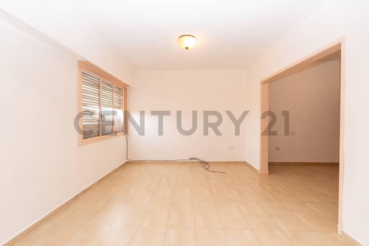 Foto de PH en venta en La Plata, imagen 3