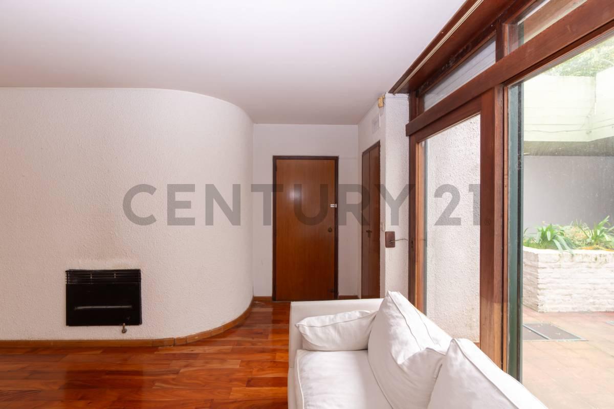 Foto de Casa en venta en La Plata de 4 dormitorios, imagen 4