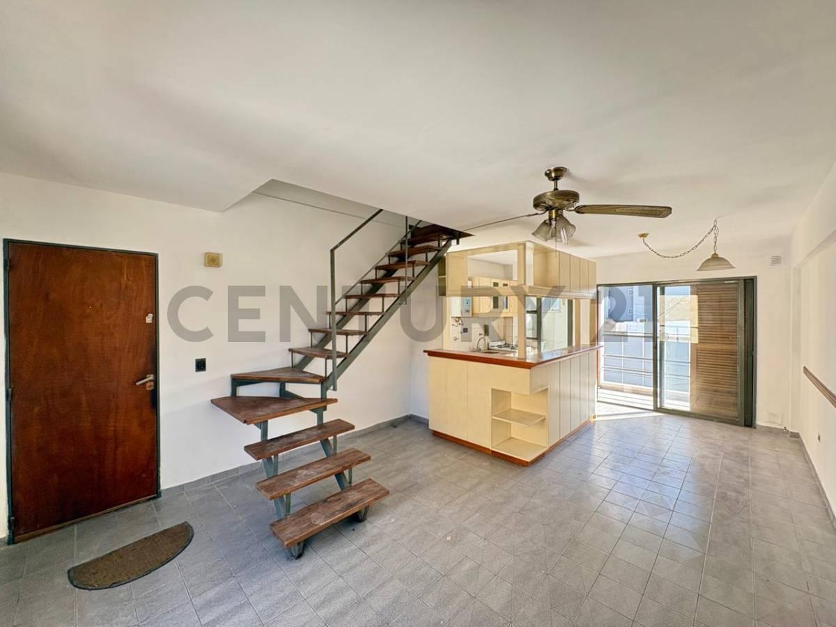 Foto de Departamento en venta en La Plata de Dos dormitorios tipo dúplex, imagen 3