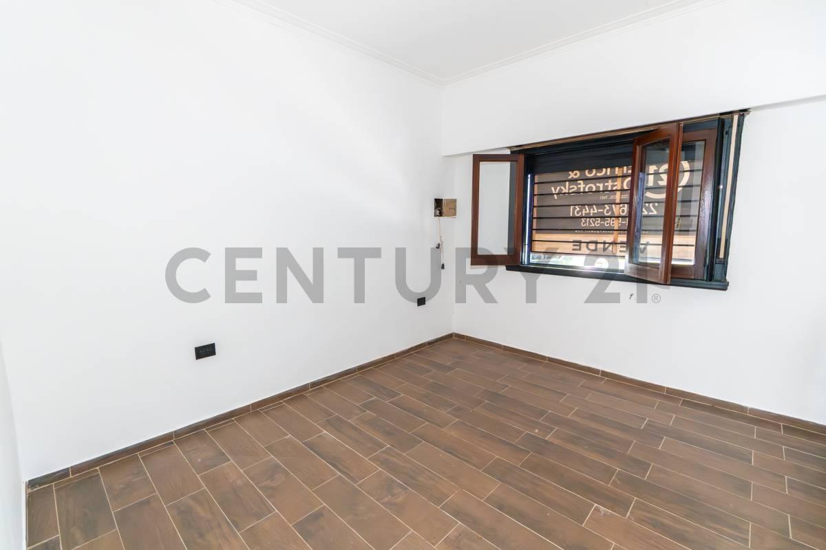Foto de Casa en venta en La Plata de dos dormitorios, imagen 5
