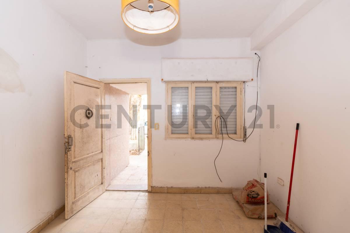 Foto de Casa en venta en La Plata con dos departamentos, imagen 5
