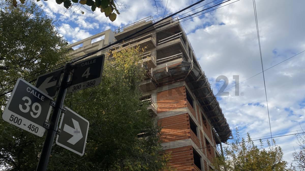 Foto de DEPARTAMENTO EN VENTA EN LA PLATA DE 1 DORMITORIO CON 2 BALCONES EN, imagen 2