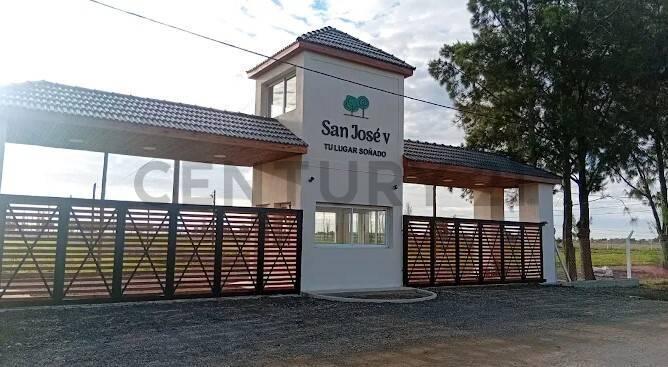 Foto de Lote en venta Barrio San José ETCHEVERRY La Plata, imagen 2