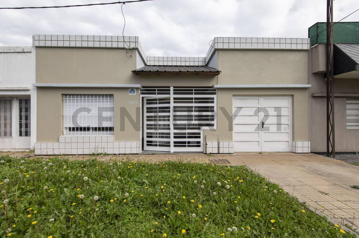 Foto de CASA EN VENTA EN LA PLATA, imagen 2