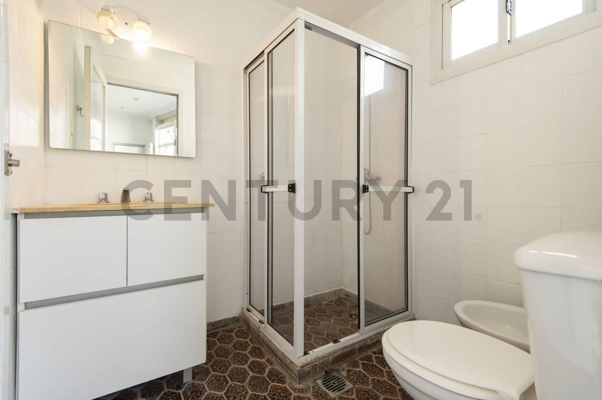 Foto de CASA EN VENTA EN LA PLATA, imagen 5