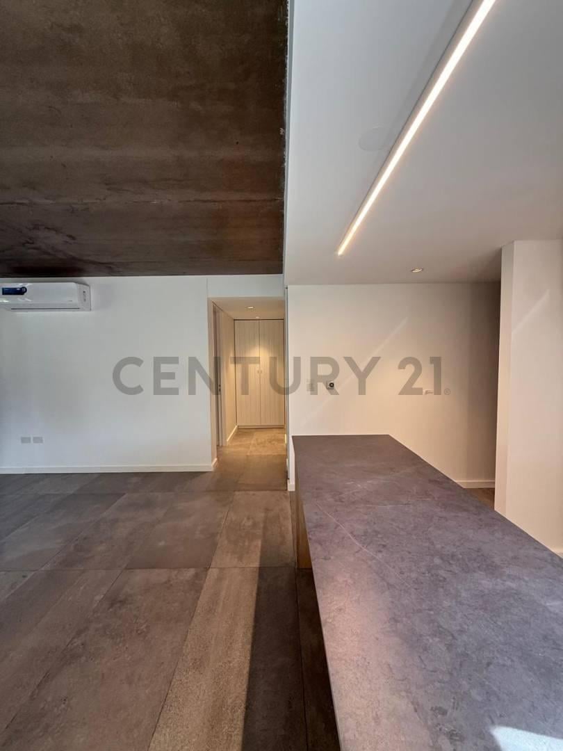 Foto de departamento en alquiler de un dormitorio con cochera City Bell, imagen 4