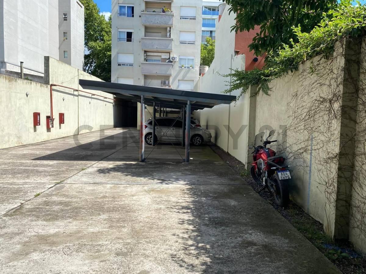 Foto de CALLE 14 E/ 62 Y 63 | COCHERA EN VENTA | LA PLATA, imagen 1