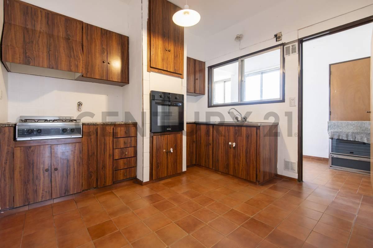 Foto de Departamento en alquiler en La Plata, imagen 2