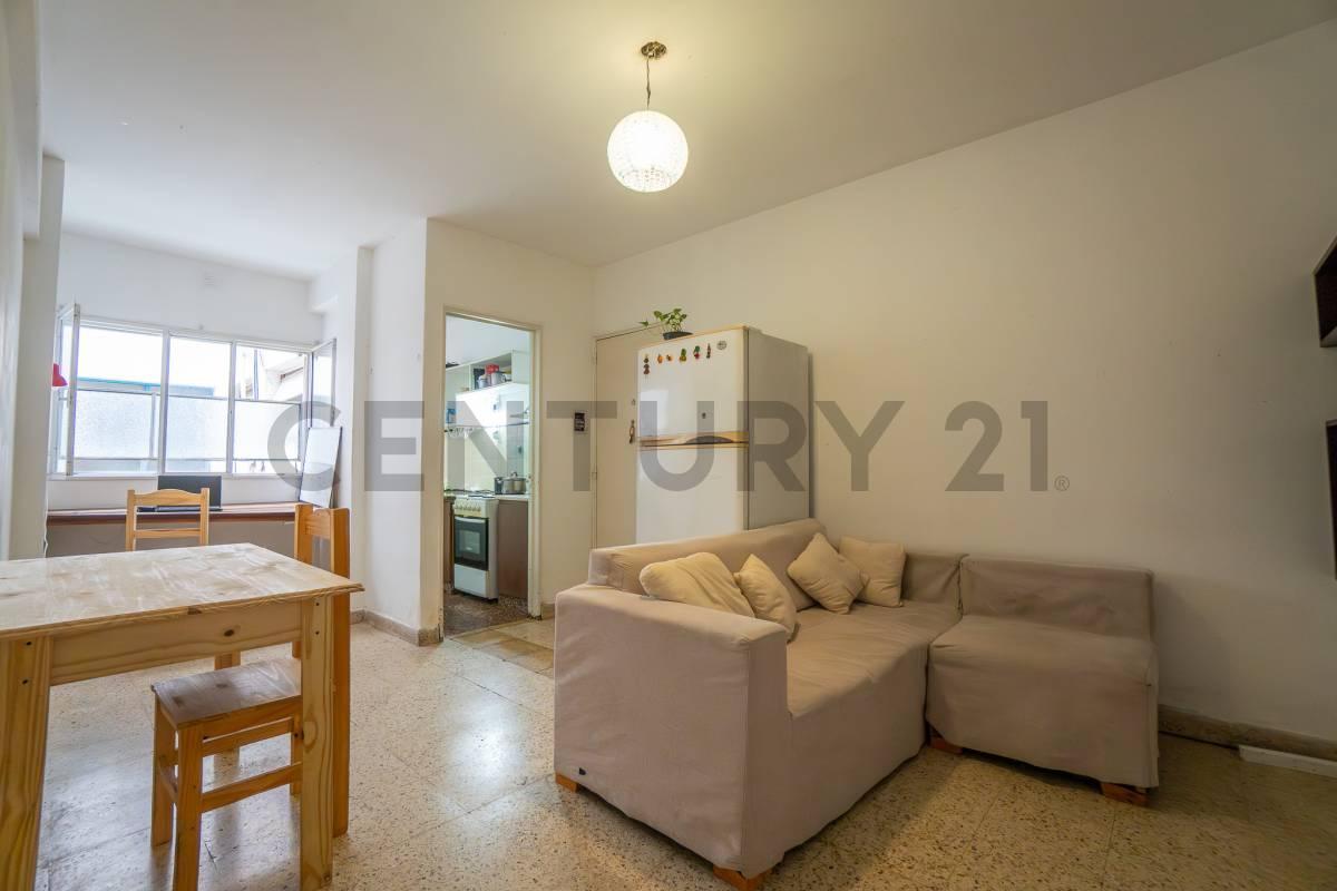 Foto de Departamento en venta en La Plata de Dos dormitorios, imagen 1