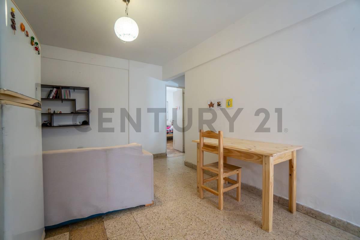 Foto de Departamento en venta en La Plata de Dos dormitorios, imagen 3