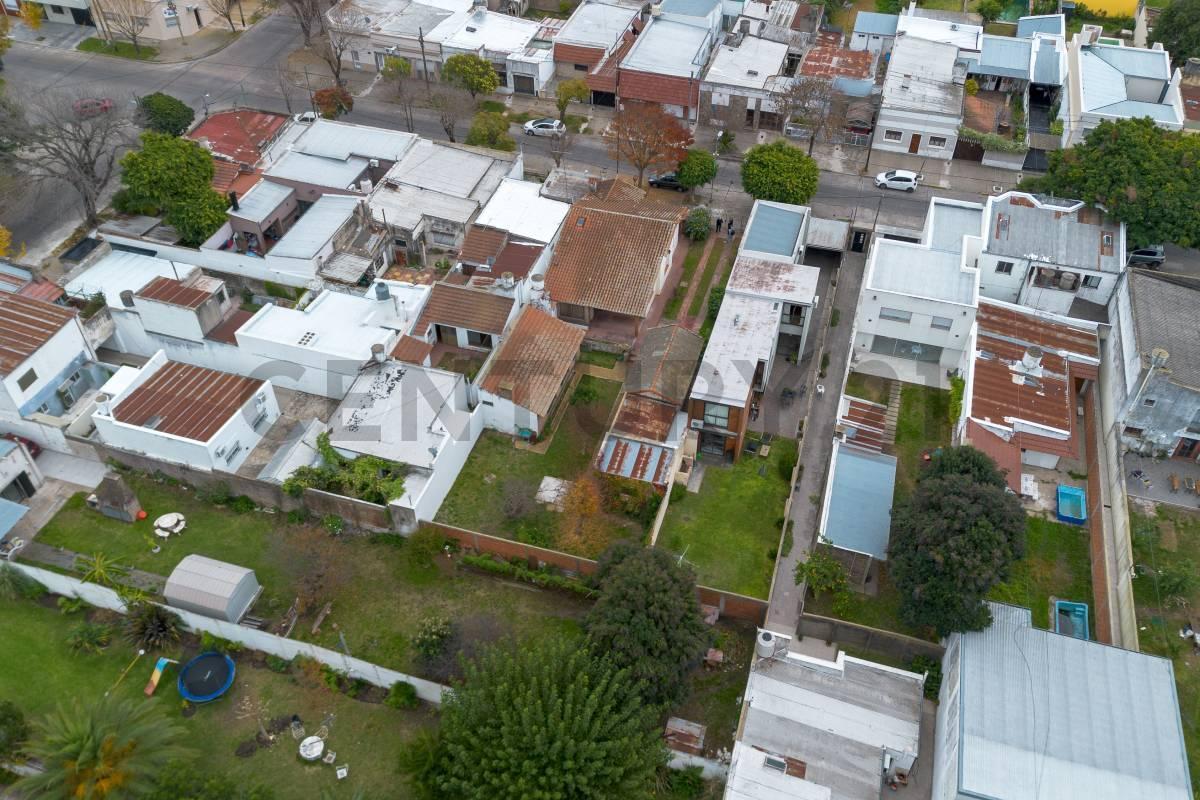 Foto de Lote con casa a demoler, imagen 3
