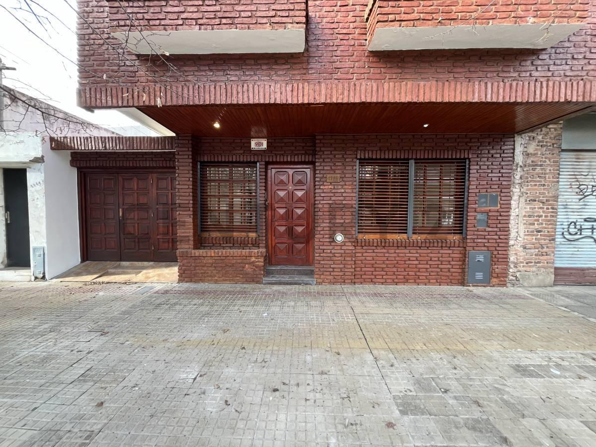 Foto de Casa en Venta cerca del parque San Martin 280 mts | Calle 50 E/ 22 Y 23, imagen 1