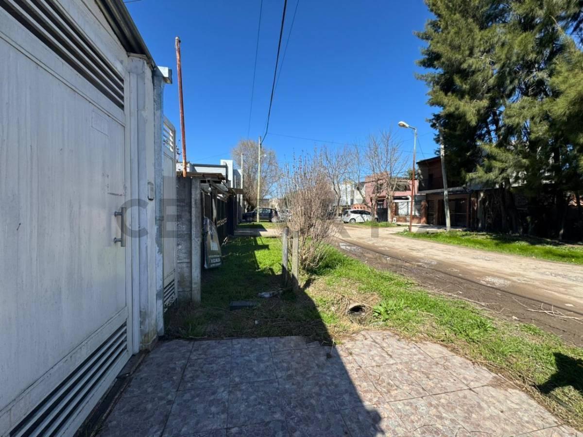 Foto de CASA EN VENTA EN LA PLATA CON 2 DORMITORIOS, imagen 2