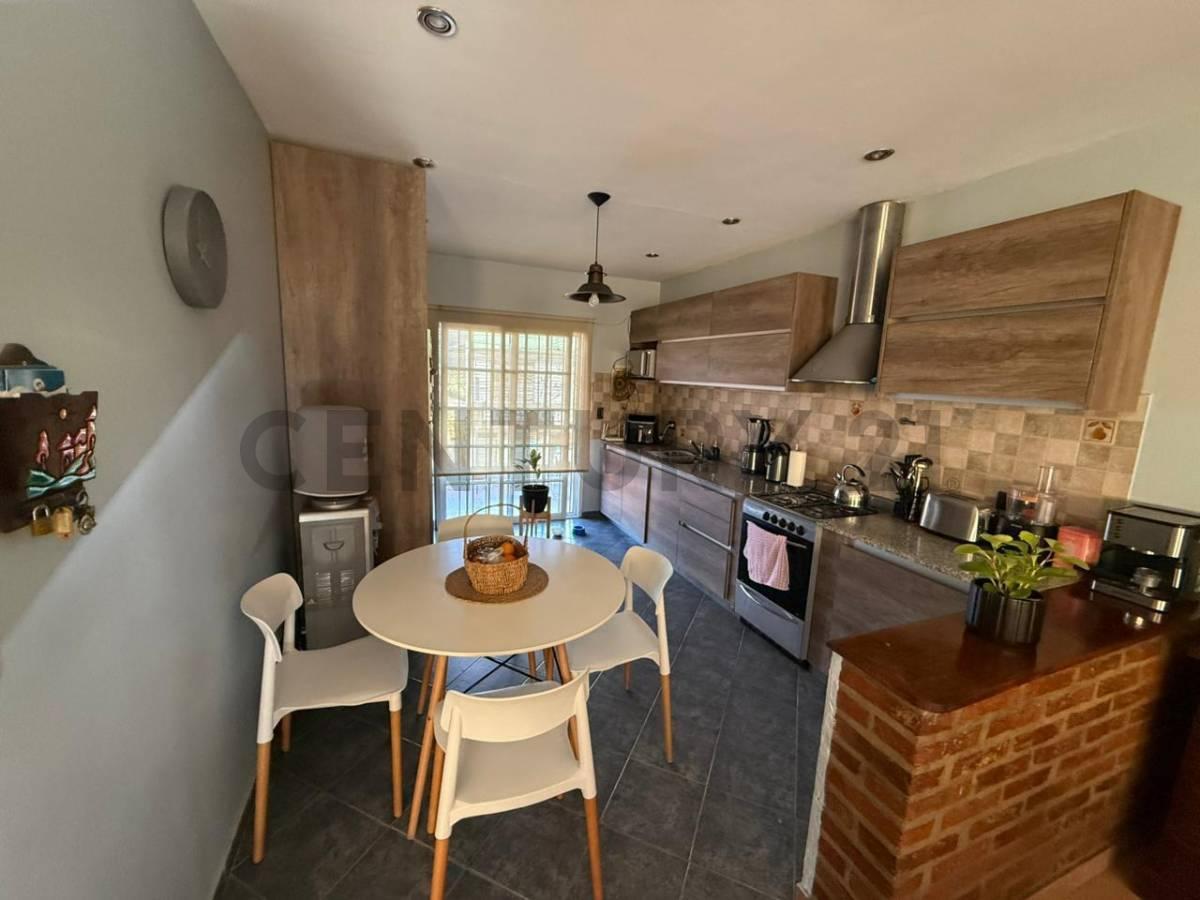 Foto de Casa en venta en Hudson con parque y pileta, imagen 3