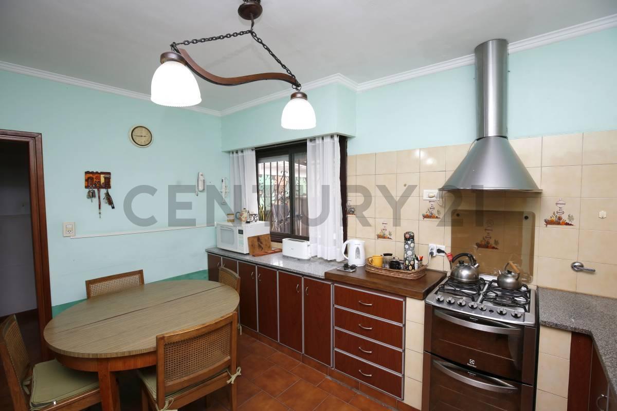 Foto de Casa en Venta de dos dormitorios en Gonnet, imagen 4
