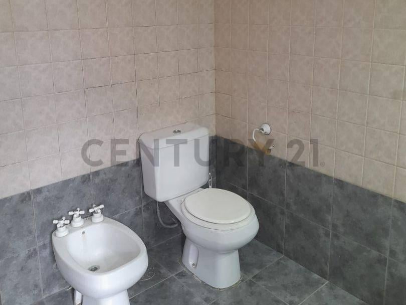 Foto de Venta de Casa 5 AMBIENTES 3 DORMITORIOS | calle 33 e/ 140 y 141 | San, imagen 4