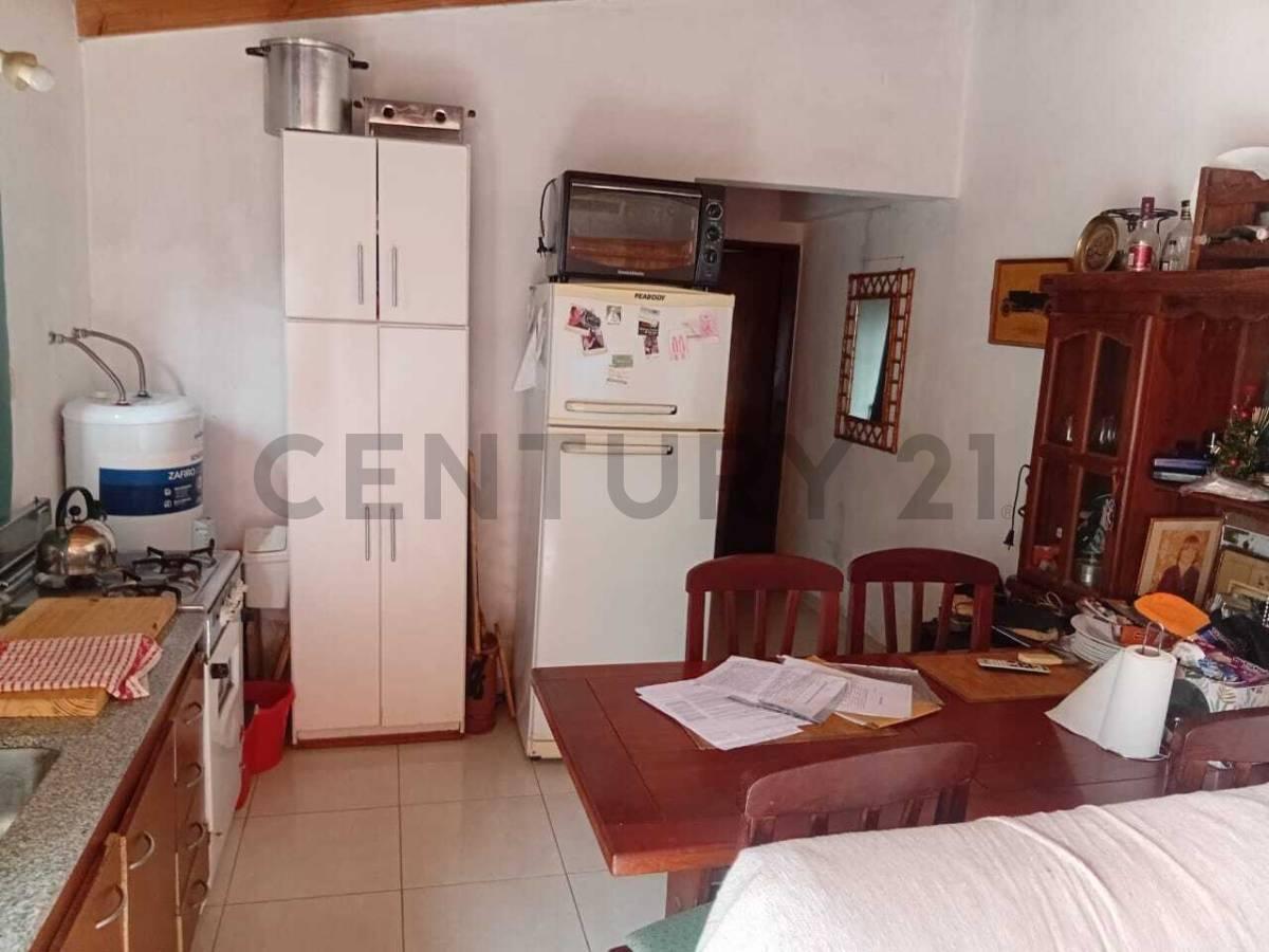 Foto de CALLE 39 E/ 131 Y 132 | CASA EN VENTA DE DOS DORMITORIOS, imagen 2