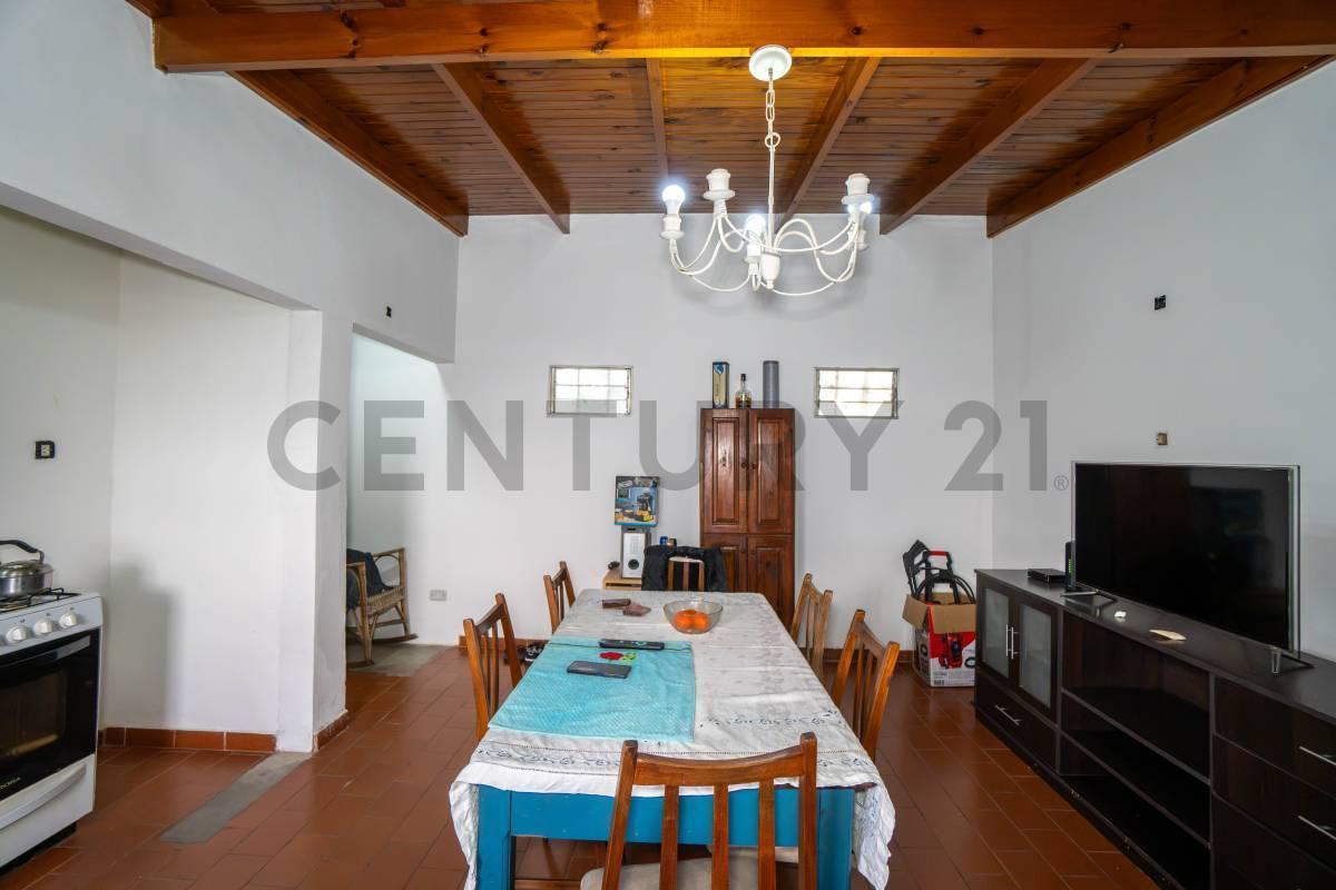 Foto de Ph en venta 1 dormitorio con patio Los Hornos, imagen 3