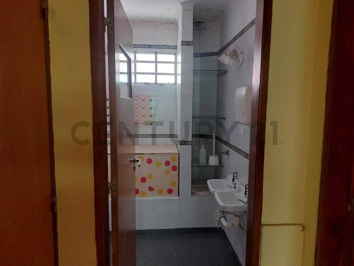Foto de CASA EN ALQUILER EN LA PLATA CON DESTINO COMERCIAL, imagen 5