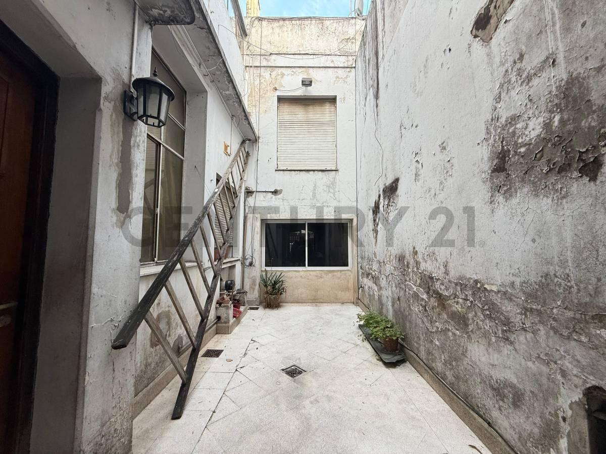 Foto de 8 entre 53 y 54 PH + LOCAL en venta La Plata, imagen 2
