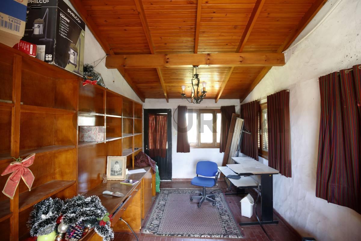 Foto de Casa 4 dormitorios a la venta Gonnet amplio terreno, imagen 4