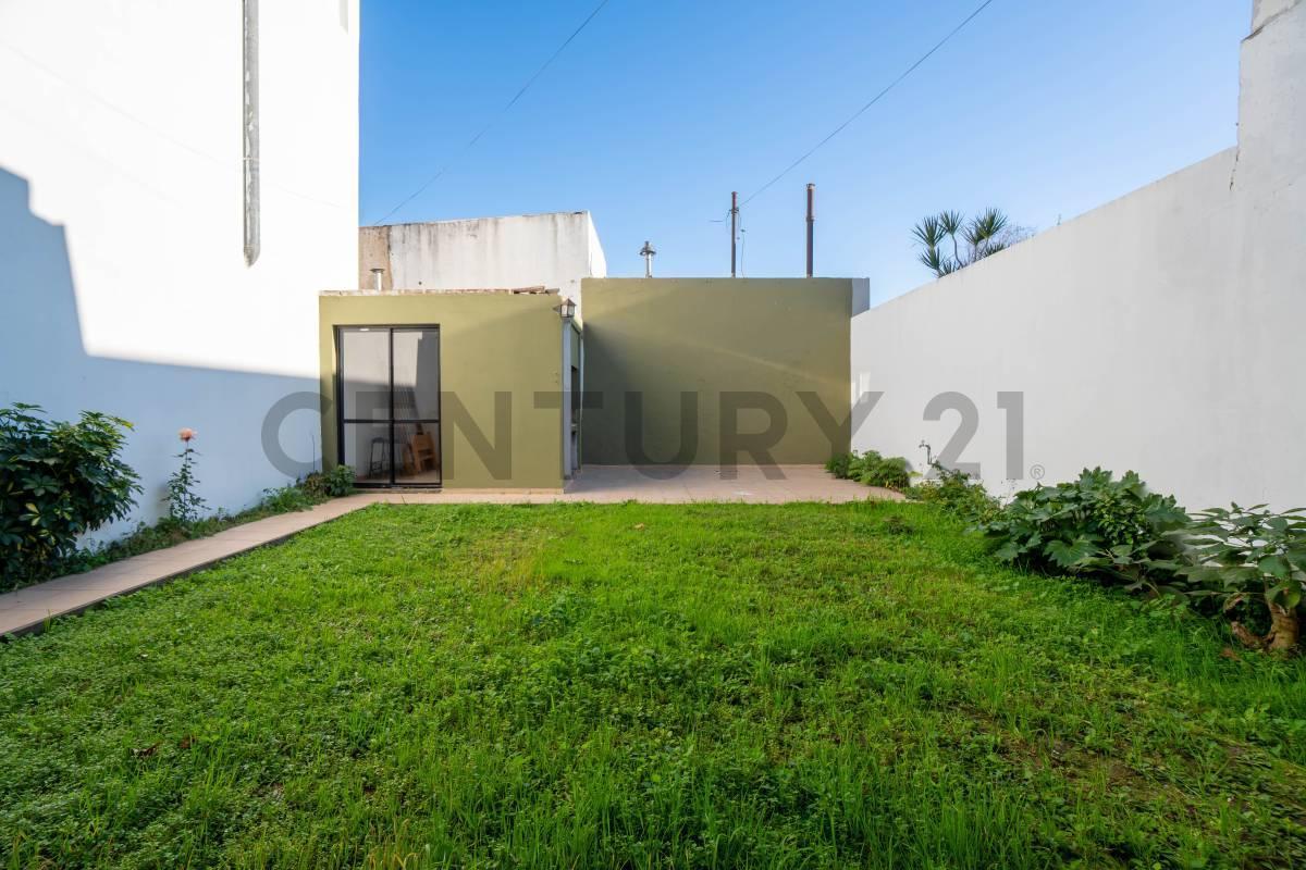 Foto de Departamento en venta en La Plata de un dormitorio con cochera, imagen 3