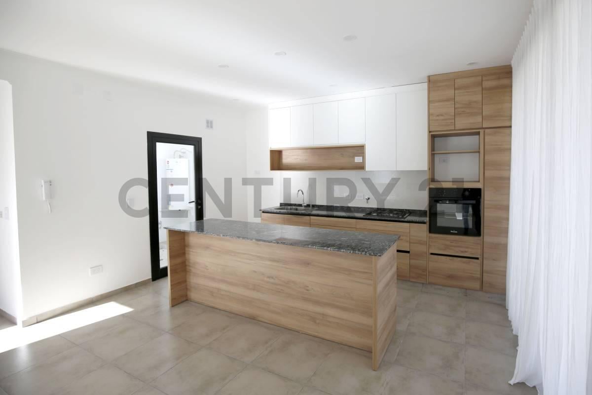 Foto de CASA EN VENTA DE DOS DORMITORIOS EN GORINA, imagen 5