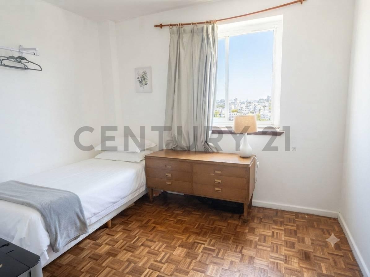 Foto de Departamento en venta en Capital Federal Once de 3 dormitorios, imagen 2