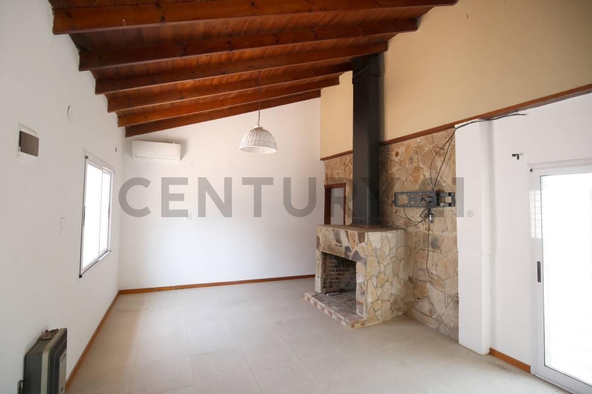 Foto de Casa en venta La Plata 2 dormitorios, cochera y Departamento, imagen 5