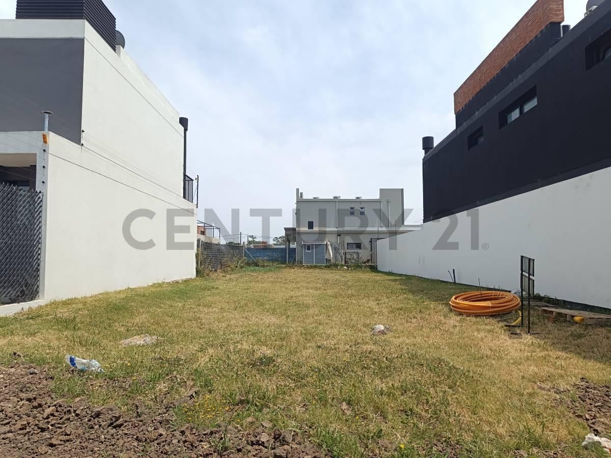 Foto de LOTE TERRENO EN VENTA EN LA PLATA JOSE HERNANDEZ DON CARLOS II, imagen 1