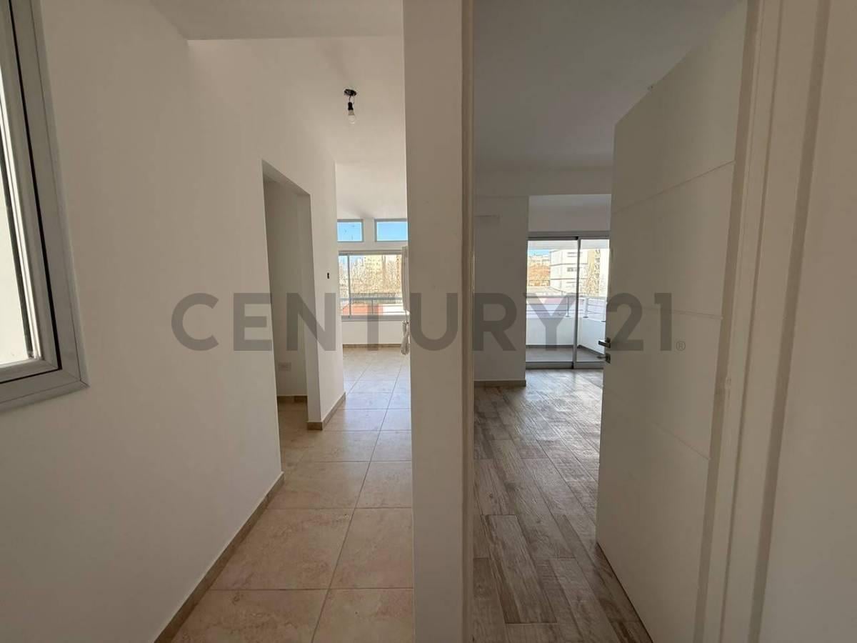 Foto de Departamento en alquiler de un dormitorio en La Plata, imagen 3