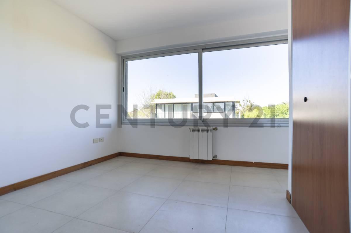 Foto de DEPARTAMENTO EN ALQUILER EN CITY BELL TIPO DUPLEX DE DOS DORMITORIOS, imagen 5