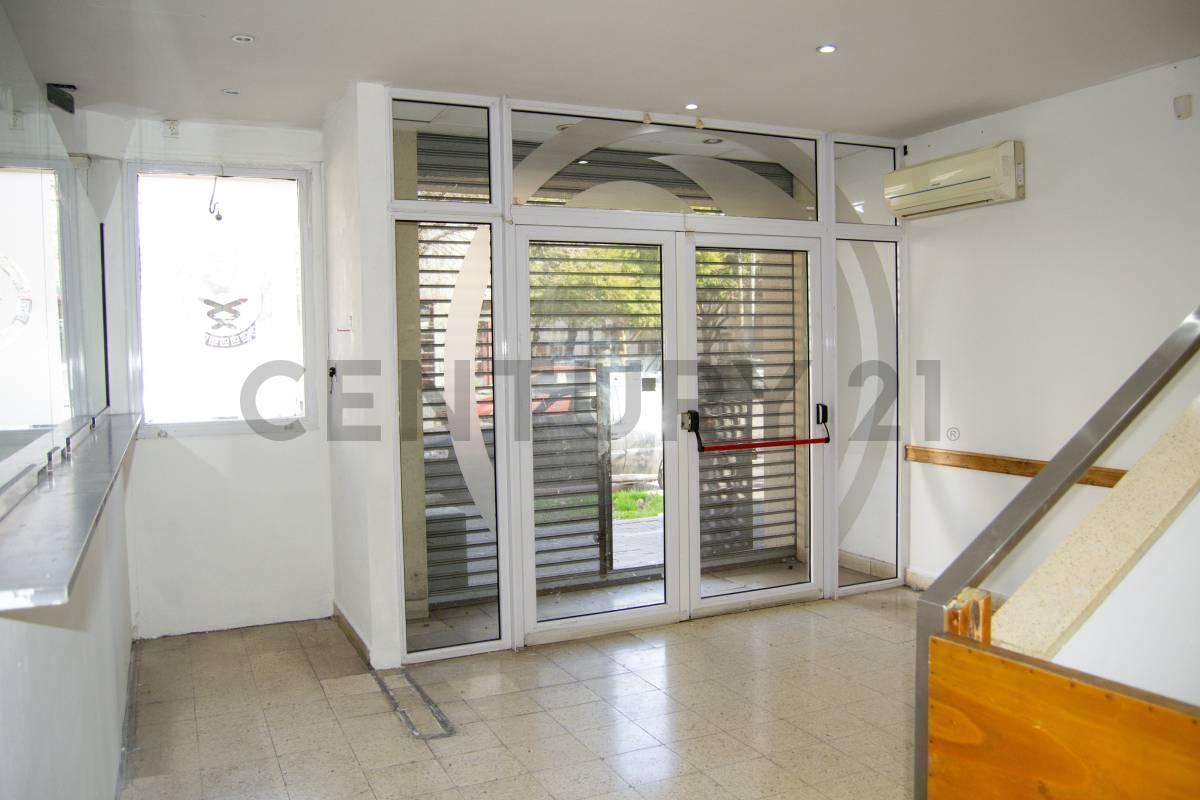 Foto de CASA EN VENTA EN LA PLATA DE 7 DORMITORIOS | 12 AMBIENTES, imagen 3