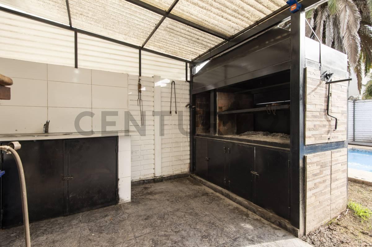 Foto de CASA EN VENTA EN LA PLATA, imagen 2