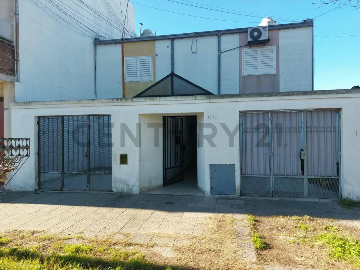 Foto de PH EN VENTA EN LA PLATA DE 1 DORMITORIO, imagen 2