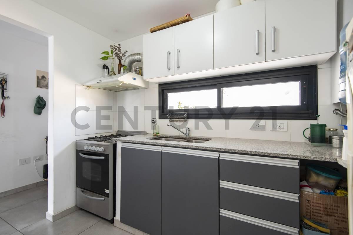 Foto de Departamento en venta La Plata 1 dormitorio, cochera, imagen 1