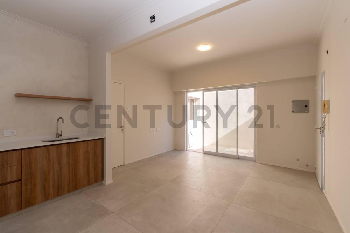 Foto de PH EN VENTA EN LA PLATA REFACCIONADO, imagen 2