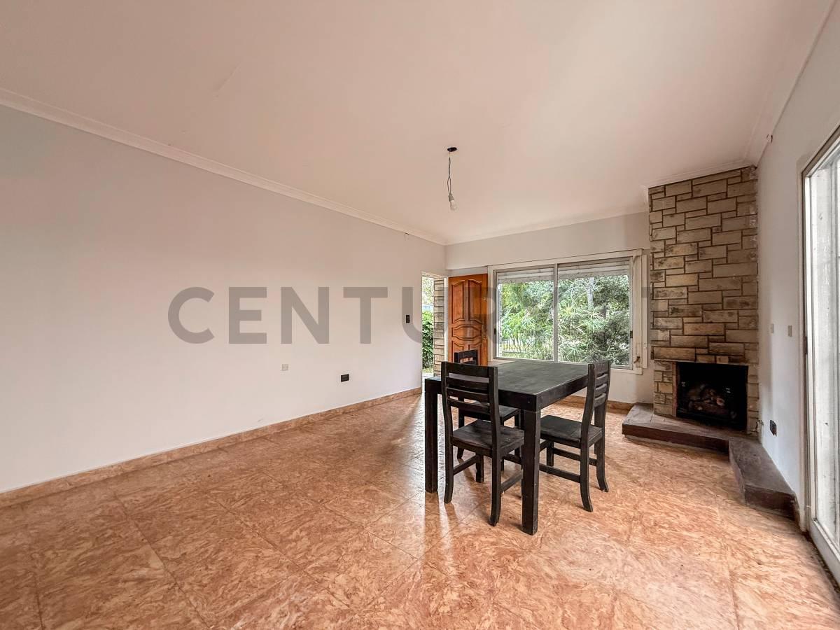 Foto de CASA EN VENTA EN GONNET ENTRE CAMINOS, imagen 5