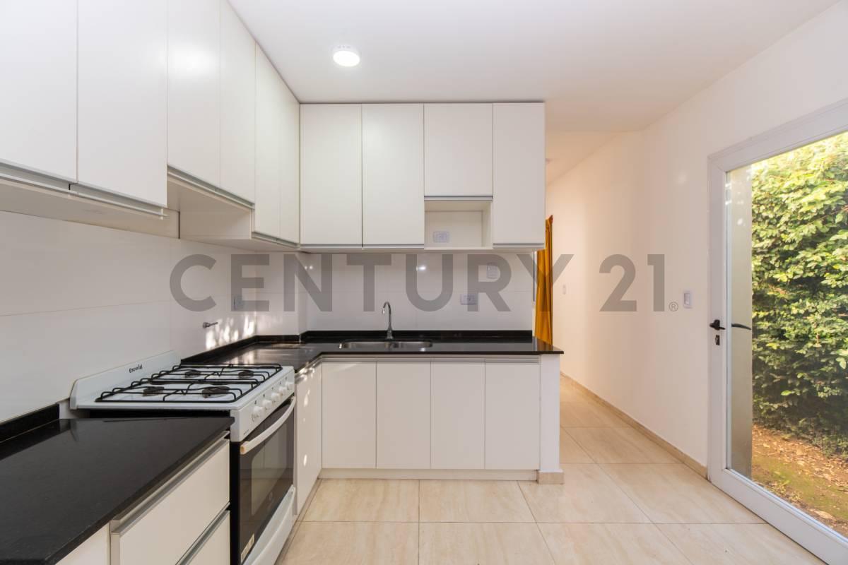 Foto de CASA EN VENTA EN CITY BELL TIPO DUPLEX APTA BANCO, imagen 3
